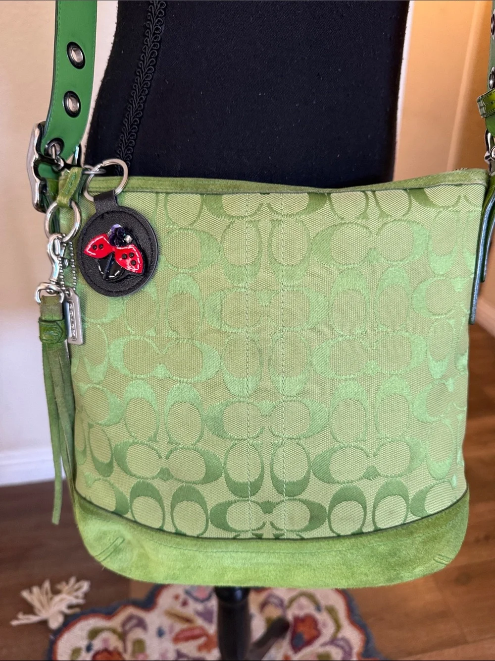 Coach Green 💚 #9362 crossbody bag with ladybug 🐞 keychain